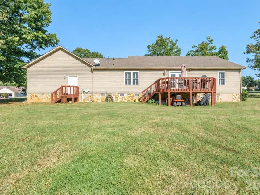 1459 Angela Court, Lincolnton, NC 28092.  MLS# CAR4434587, YatesRealty ID 57282. 