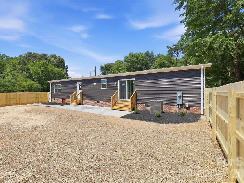 105 Elk Lane, Cooleemee, NC 27014.  MLS# CAR4435586, YatesRealty ID 57283. 