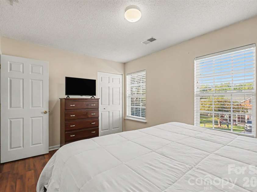 669 Lynville Lane, Rock Hill, SC 29730.  MLS# CAR4433683, YatesRealty ID 57284. 
