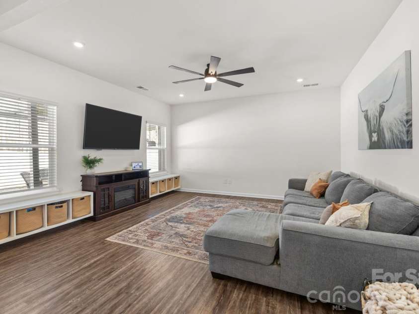 172 Park View Drive, Stanfield, NC 28163.  MLS# CAR4347281, YatesRealty ID 5729. 
