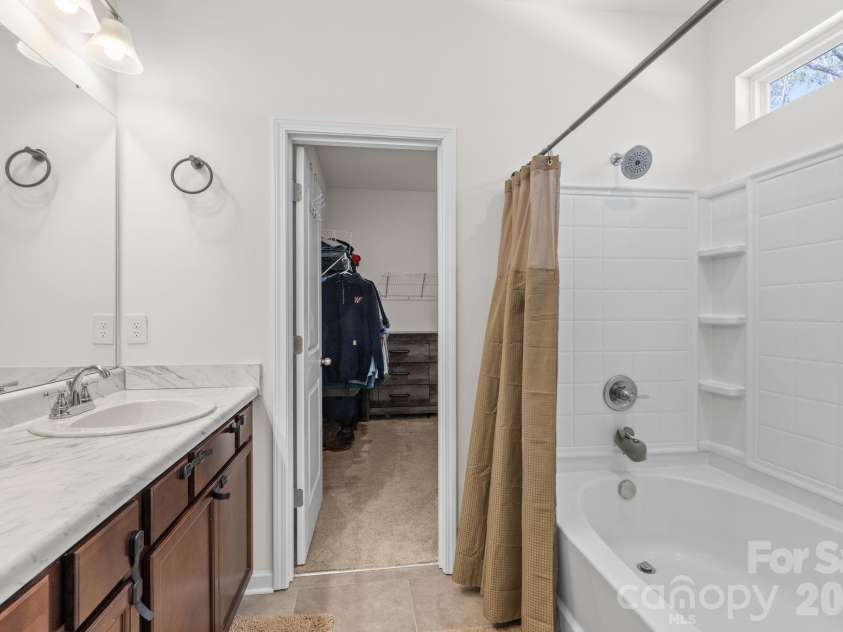 172 Park View Drive, Stanfield, NC 28163.  MLS# CAR4347281, YatesRealty ID 5729. 
