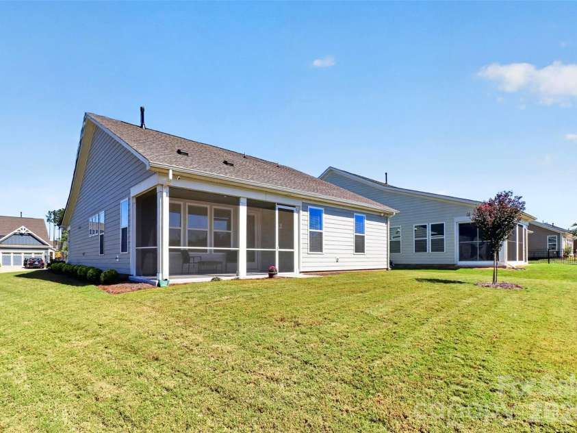 4404 Moxie Way, Charlotte, NC 28215.  MLS# CAR4435319, YatesRealty ID 57290. 
