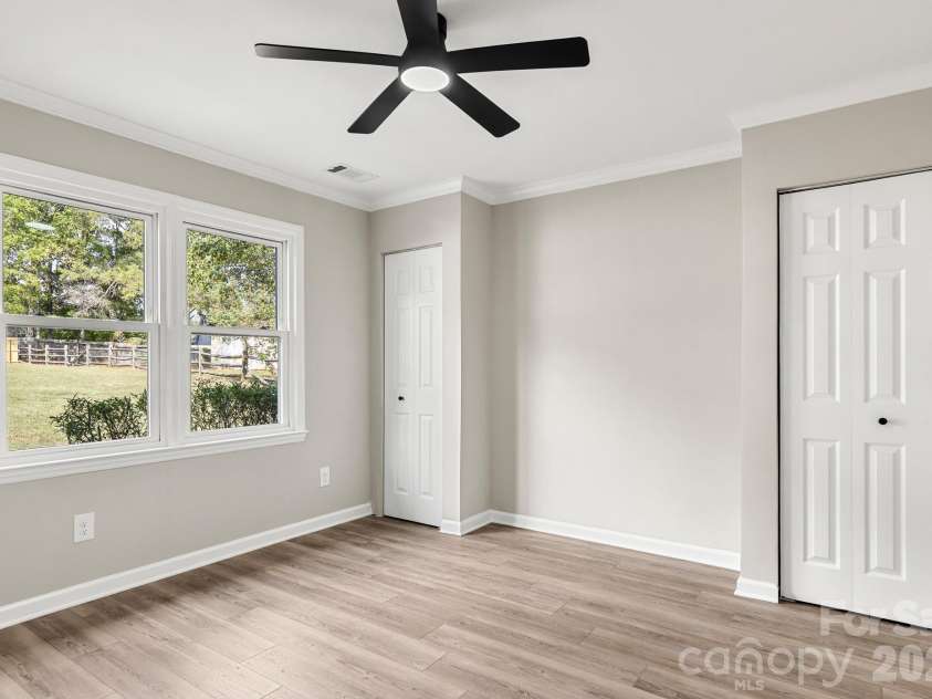 309 Catawba Circle, Matthews, NC 28104.  MLS# CAR4426793, YatesRealty ID 57294. 