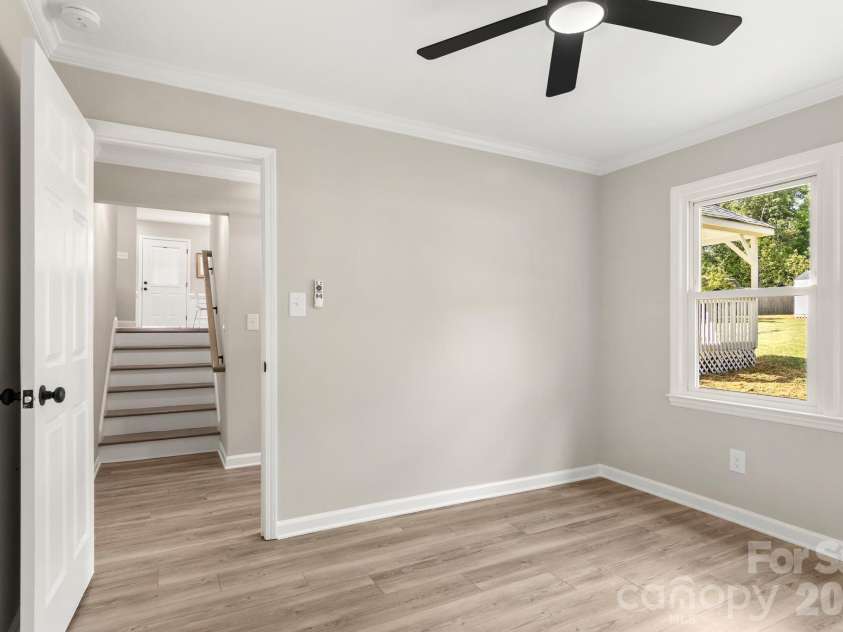 309 Catawba Circle, Matthews, NC 28104.  MLS# CAR4426793, YatesRealty ID 57294. 