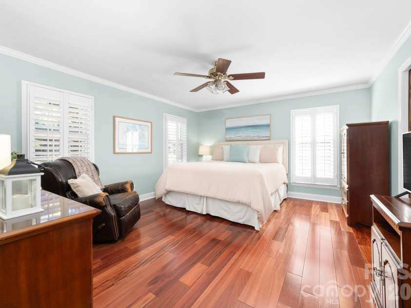 5020 Mandy Lane, Mount Holly, NC 28120.  MLS# CAR4433811, YatesRealty ID 57306. 