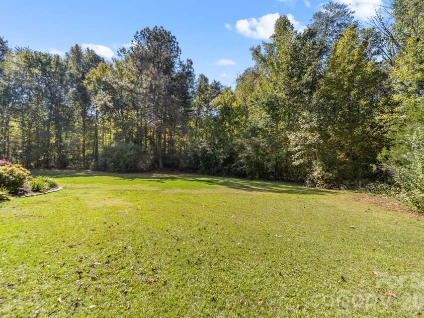 5020 Mandy Lane, Mount Holly, NC 28120.  MLS# CAR4433811, YatesRealty ID 57306. 