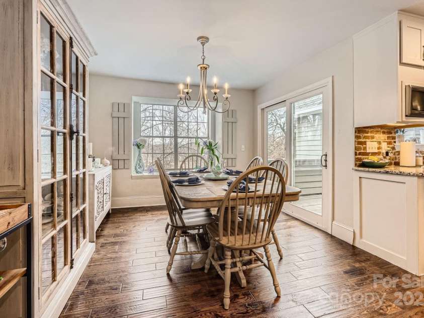 8904 Saint Pierre Lane, Charlotte, NC 28277.  MLS# CAR4233705, YatesRealty ID 5731. 