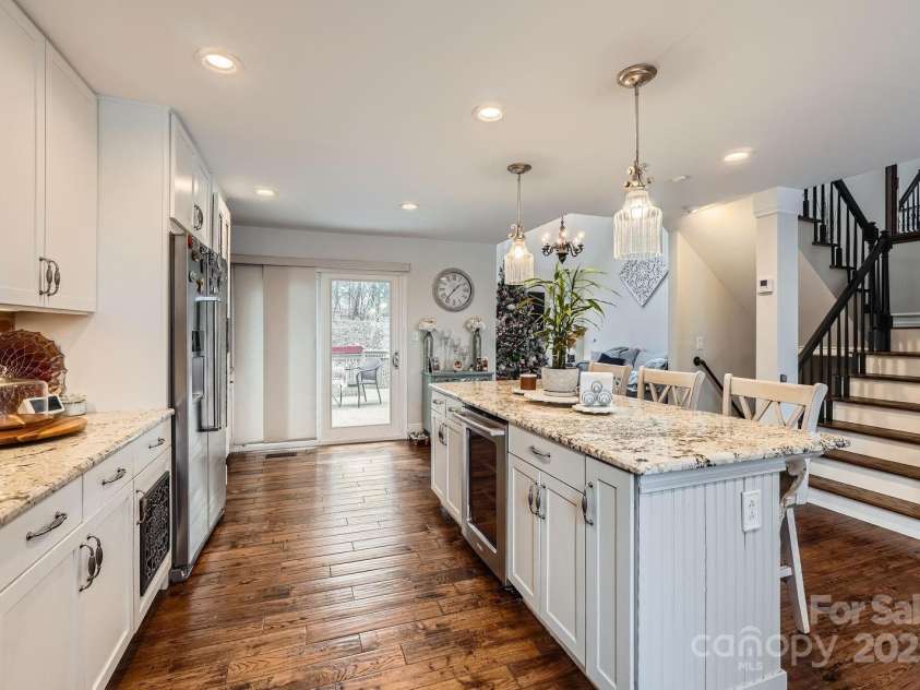 8904 Saint Pierre Lane, Charlotte, NC 28277.  MLS# CAR4233705, YatesRealty ID 5731. 