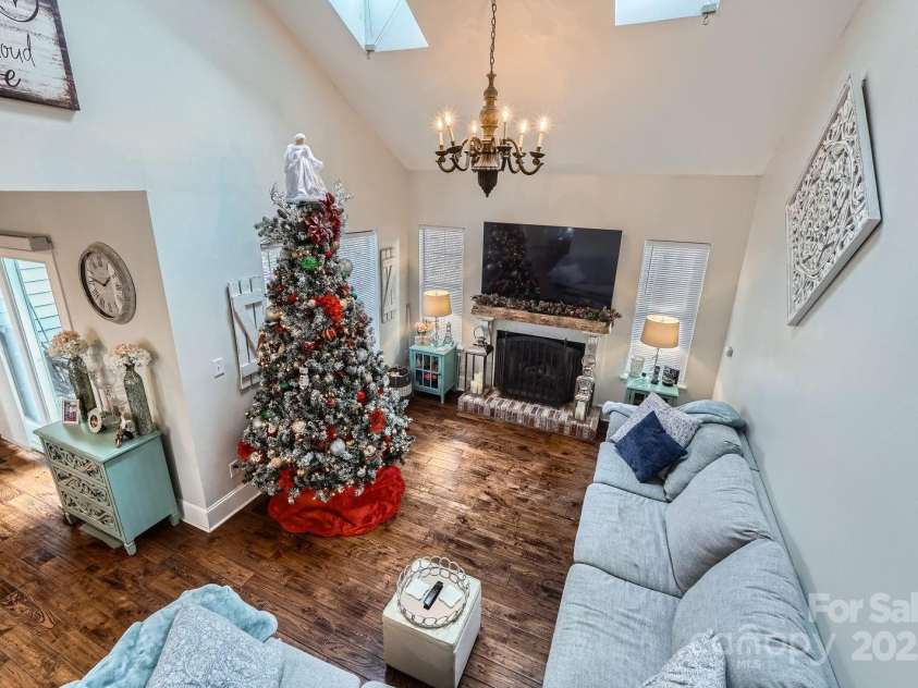 8904 Saint Pierre Lane, Charlotte, NC 28277.  MLS# CAR4233705, YatesRealty ID 5731. 