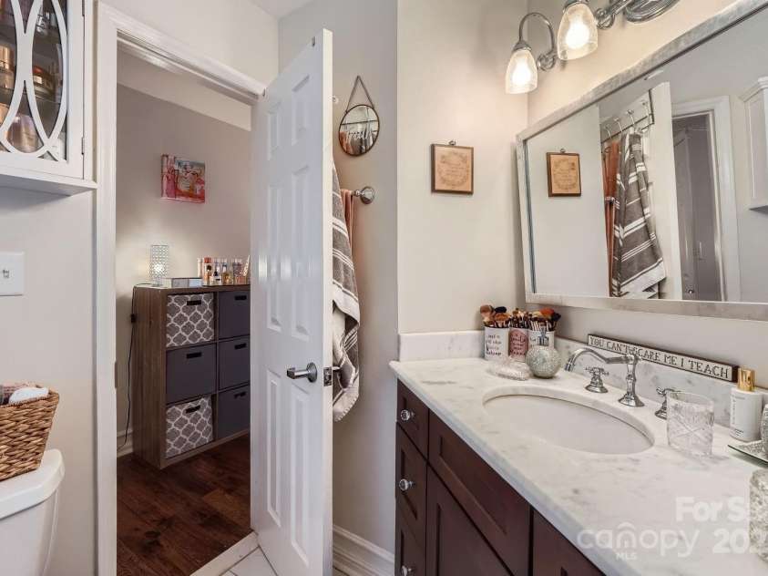 8904 Saint Pierre Lane, Charlotte, NC 28277.  MLS# CAR4233705, YatesRealty ID 5731. 