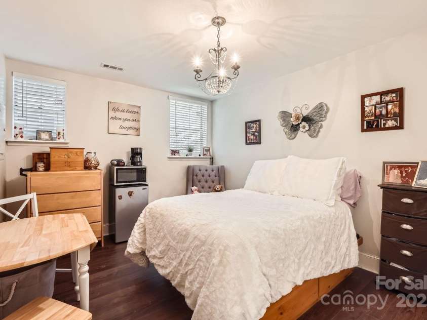 8904 Saint Pierre Lane, Charlotte, NC 28277.  MLS# CAR4233705, YatesRealty ID 5731. 