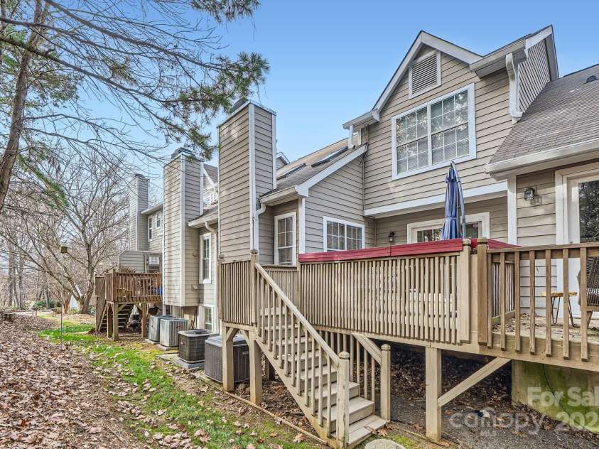 8904 Saint Pierre Lane, Charlotte, NC 28277.  MLS# CAR4233705, YatesRealty ID 5731. 