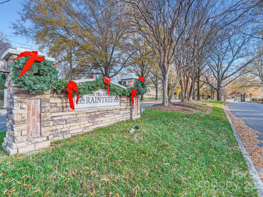 8904 Saint Pierre Lane, Charlotte, NC 28277.  MLS# CAR4233705, YatesRealty ID 5731. 