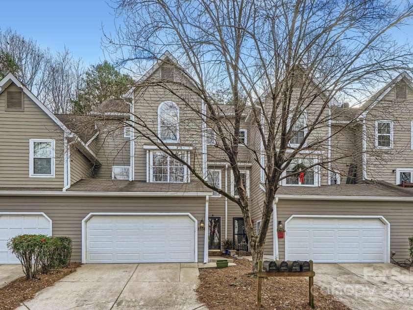 8904 Saint Pierre Lane, Charlotte, NC 28277.  MLS# CAR4233705, YatesRealty ID 5731. Front of house