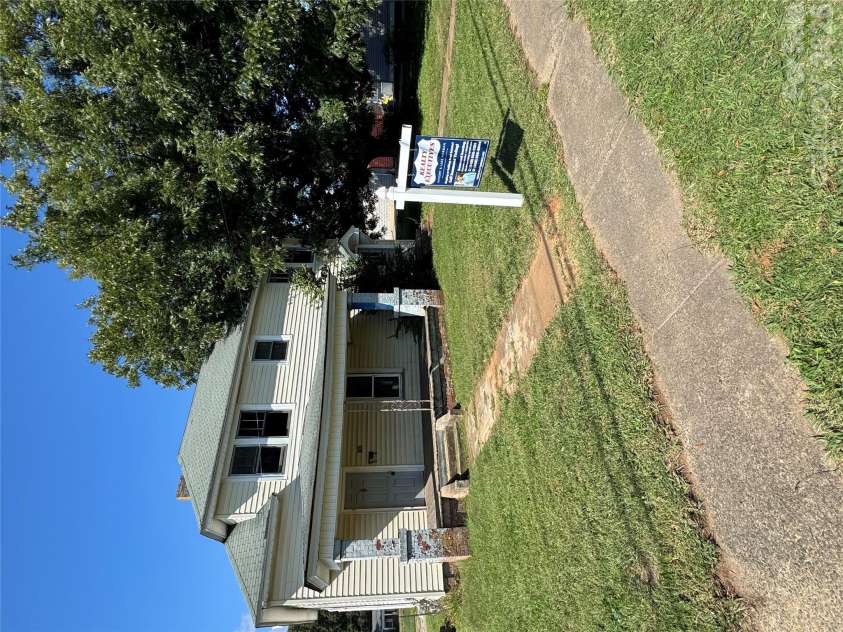 104 Main Avenue, Maiden, NC 28650.  MLS# CAR4435664, YatesRealty ID 57310. 