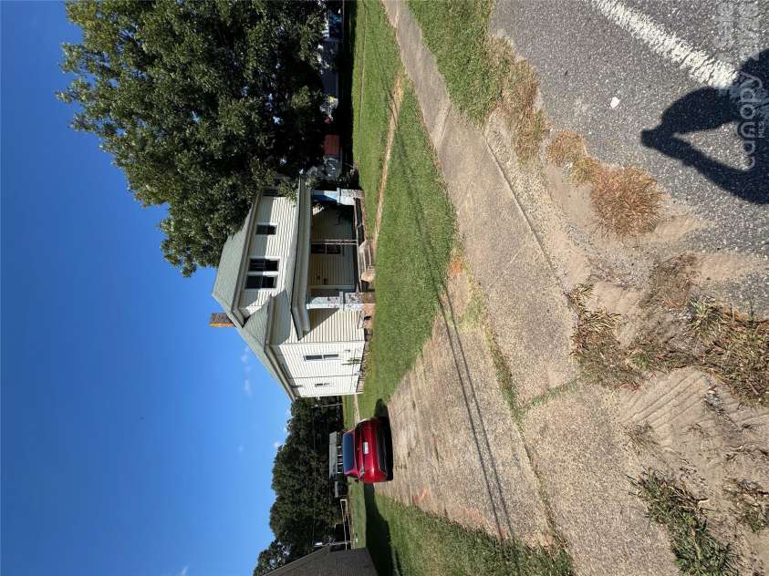 104 Main Avenue, Maiden, NC 28650.  MLS# CAR4435664, YatesRealty ID 57310. 
