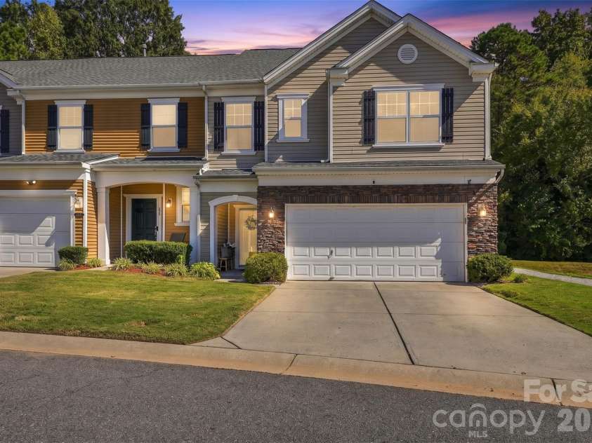 230 River Clay Road, Fort Mill, SC 29708.  MLS# CAR4433907, YatesRealty ID 57312. 