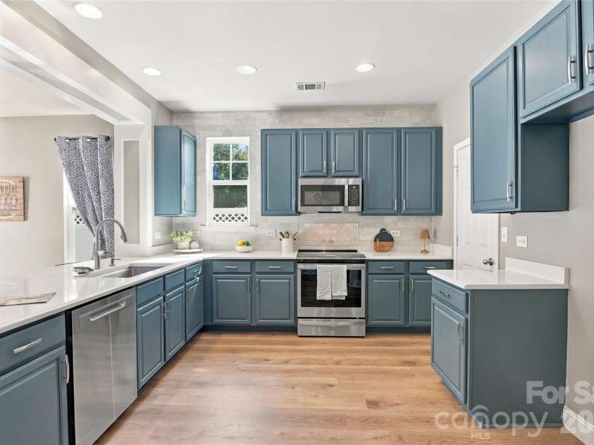 230 River Clay Road, Fort Mill, SC 29708.  MLS# CAR4433907, YatesRealty ID 57312. 