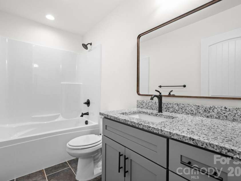 280 Haven Ridge Lane, Marion, NC 28752.  MLS# CAR4435656, YatesRealty ID 57313. 