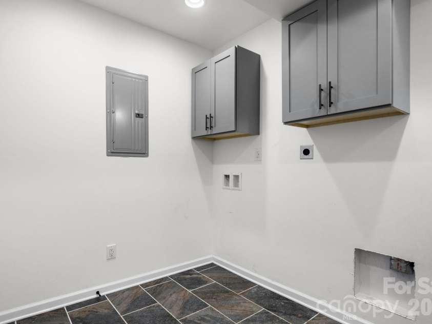 280 Haven Ridge Lane, Marion, NC 28752.  MLS# CAR4435656, YatesRealty ID 57313. 