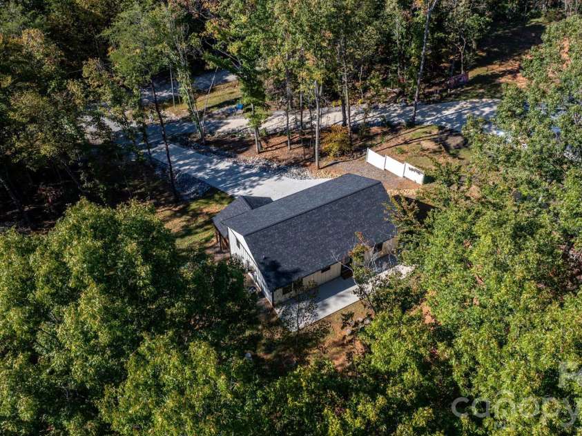 280 Haven Ridge Lane, Marion, NC 28752.  MLS# CAR4435656, YatesRealty ID 57313. 