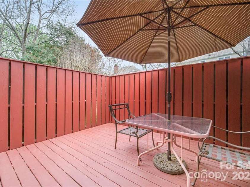 426 Saint Michaels Way, Fort Mill, SC 29708.  MLS# CAR4246006, YatesRealty ID 5732. Master Suite Porch