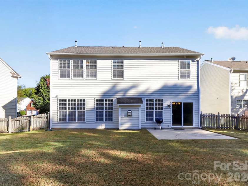 6617 Haddonfield Place, Charlotte, NC 28277.  MLS# CAR4432776, YatesRealty ID 57320. 