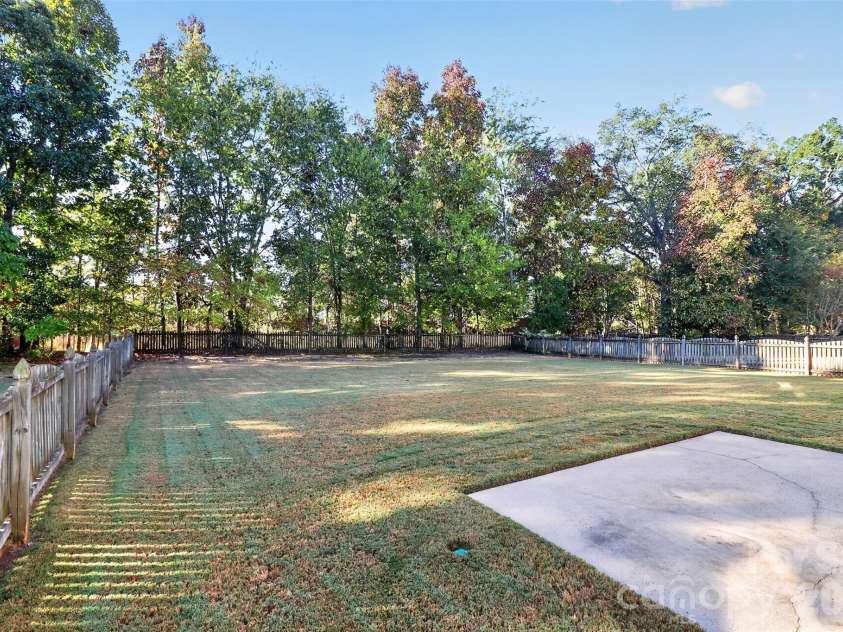 6617 Haddonfield Place, Charlotte, NC 28277.  MLS# CAR4432776, YatesRealty ID 57320. Clear, Level, Fenced Backyard