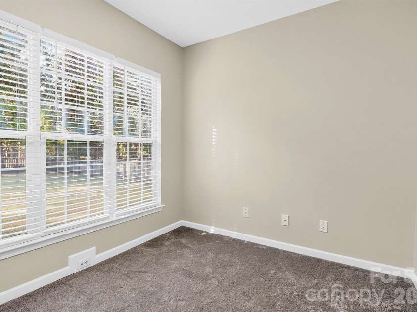 6617 Haddonfield Place, Charlotte, NC 28277.  MLS# CAR4432776, YatesRealty ID 57320. First Floor Office