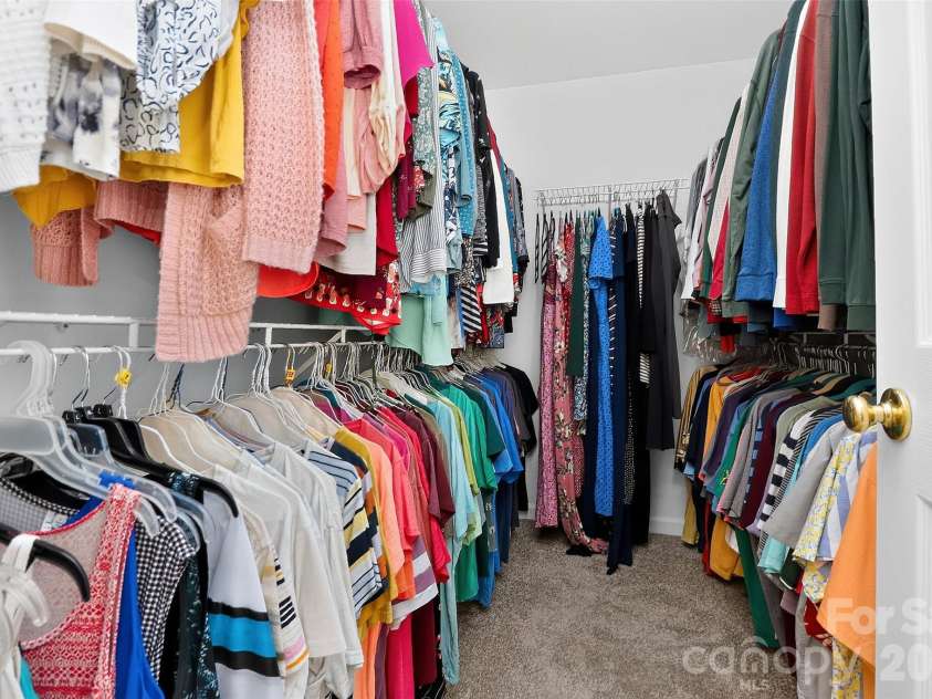 6617 Haddonfield Place, Charlotte, NC 28277.  MLS# CAR4432776, YatesRealty ID 57320. Walk-In Closet