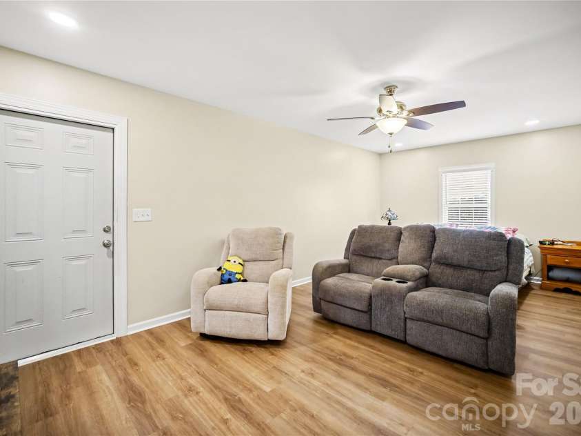 3664 Straw Field Trail, Lincolnton, NC 28092.  MLS# CAR4432347, YatesRealty ID 57325. 