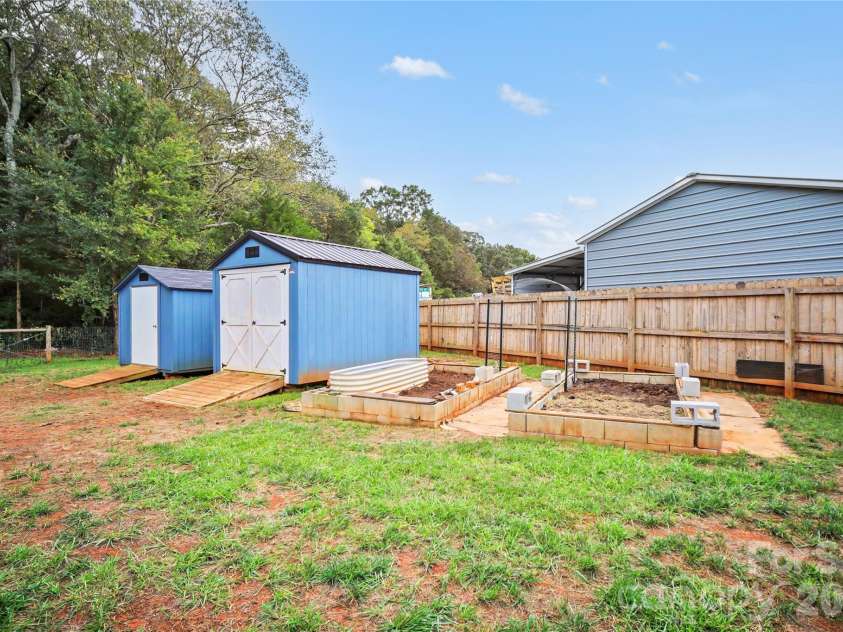 3664 Straw Field Trail, Lincolnton, NC 28092.  MLS# CAR4432347, YatesRealty ID 57325. 