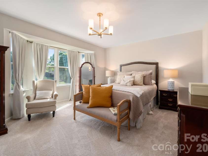 15229 Dartford Lane, Mint Hill, NC 28227.  MLS# CAR4434897, YatesRealty ID 57326. Primary bedroom