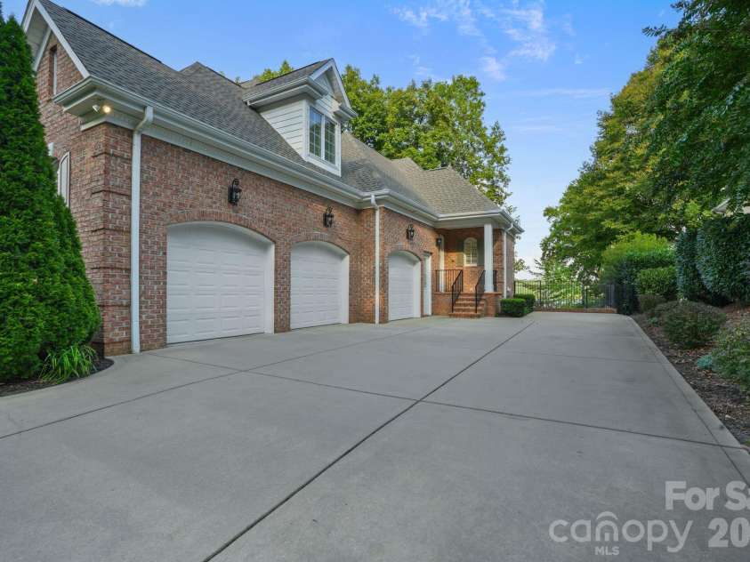 1348 Astoria Parkway, Catawba, NC 28609.  MLS# CAR4427203, YatesRealty ID 57327. 