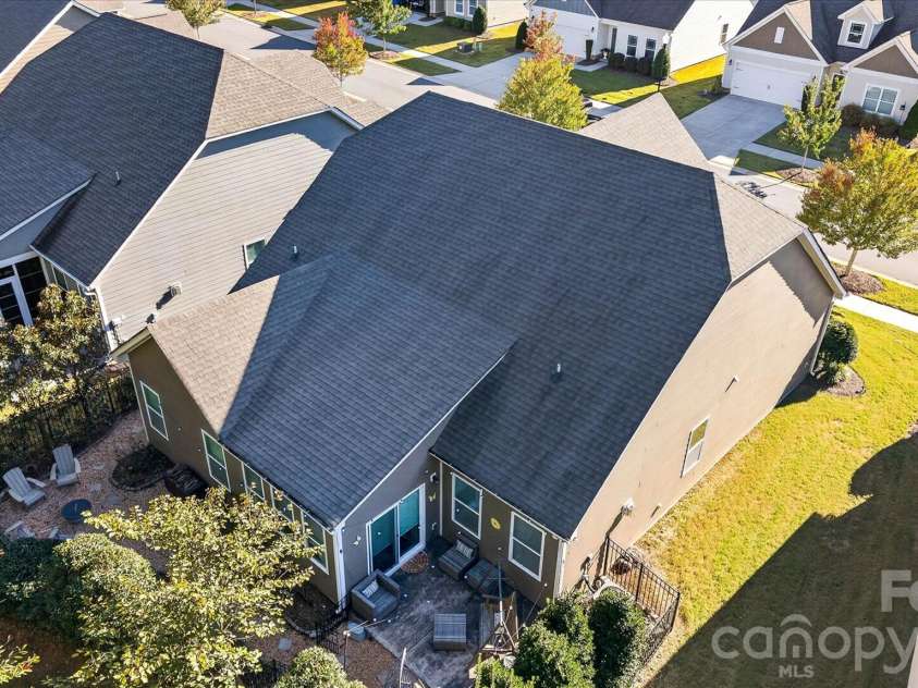 4521 Grove Manor Street, Waxhaw, NC 28173.  MLS# CAR4432721, YatesRealty ID 57328. 