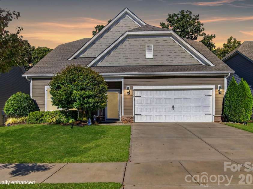 4521 Grove Manor Street, Waxhaw, NC 28173.  MLS# CAR4432721, YatesRealty ID 57328. 