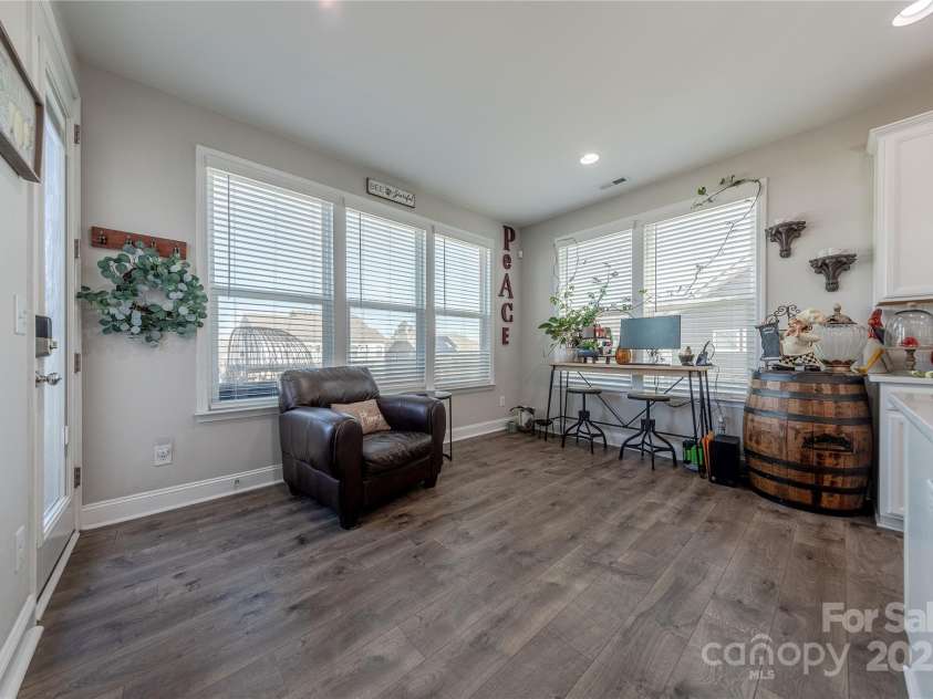 1048 Harbor Bay Drive, Indian Land, SC 29707.  MLS# CAR4231848, YatesRealty ID 5733. Breakfast Room