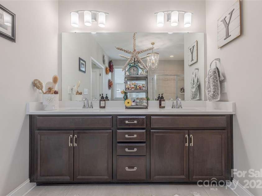 1048 Harbor Bay Drive, Indian Land, SC 29707.  MLS# CAR4231848, YatesRealty ID 5733. Double Vanity