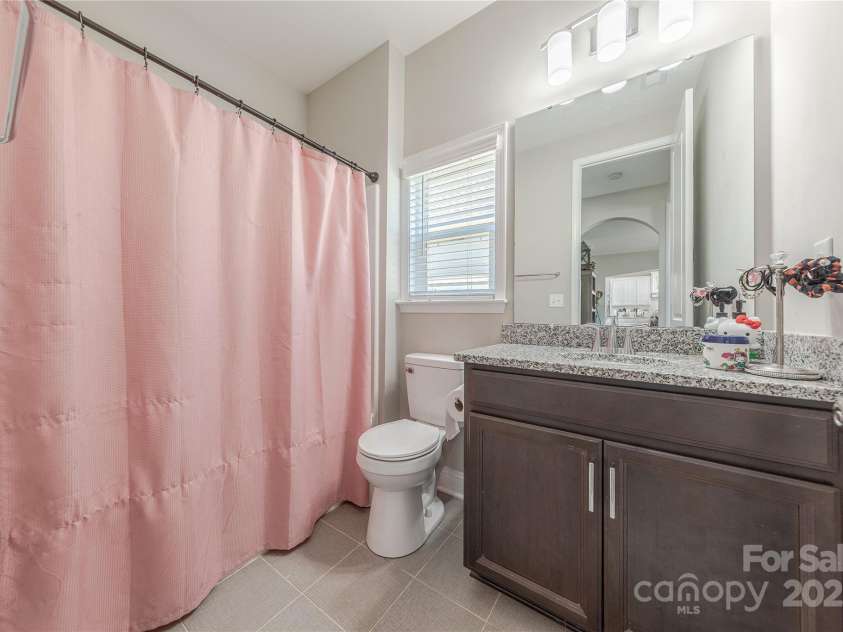 1048 Harbor Bay Drive, Indian Land, SC 29707.  MLS# CAR4231848, YatesRealty ID 5733. First Floor Full Bath