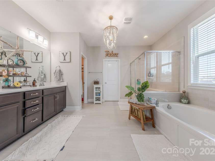 1048 Harbor Bay Drive, Indian Land, SC 29707.  MLS# CAR4231848, YatesRealty ID 5733. Primary Bath