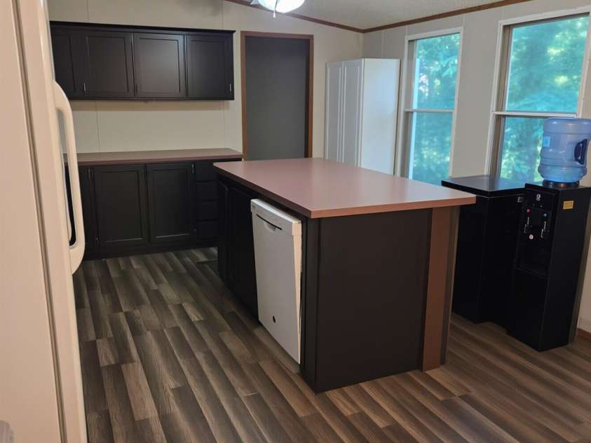 2524 Cabelos Drive, Lincolnton, NC 28092.  MLS# CAR4435687, YatesRealty ID 57335. 