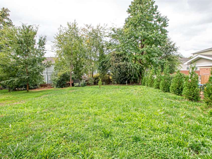 1614 Luther Street, Charlotte, NC 28204.  MLS# CAR4434621, YatesRealty ID 57337. 