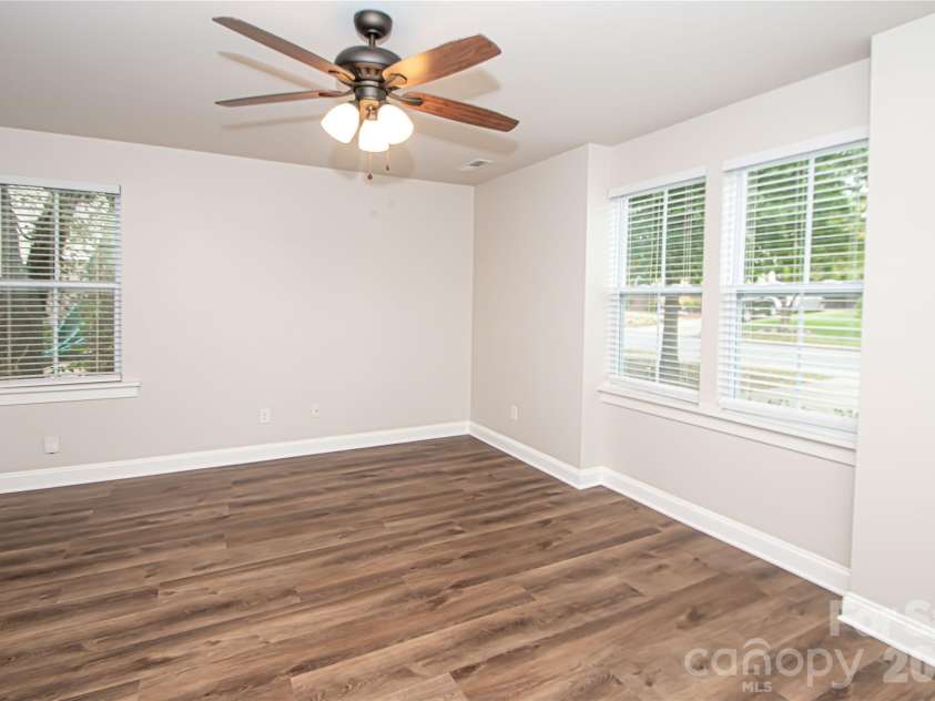 1614 Luther Street, Charlotte, NC 28204.  MLS# CAR4434621, YatesRealty ID 57337. 