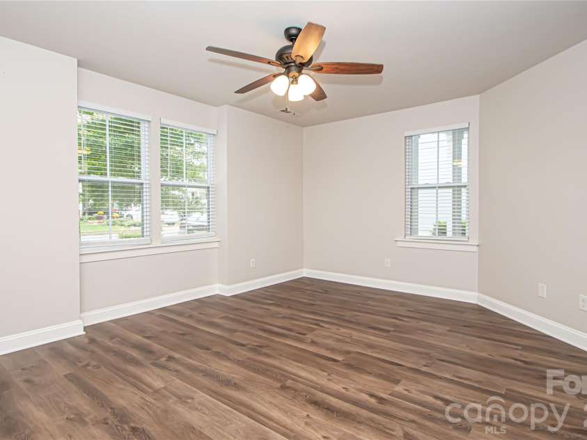 1614 Luther Street, Charlotte, NC 28204.  MLS# CAR4434621, YatesRealty ID 57337. 