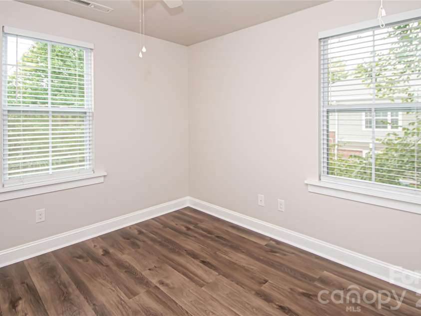 1614 Luther Street, Charlotte, NC 28204.  MLS# CAR4434621, YatesRealty ID 57337. 
