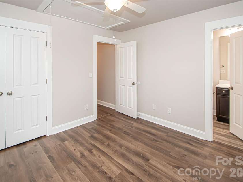 1614 Luther Street, Charlotte, NC 28204.  MLS# CAR4434621, YatesRealty ID 57337. 