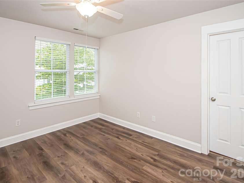 1614 Luther Street, Charlotte, NC 28204.  MLS# CAR4434621, YatesRealty ID 57337. 