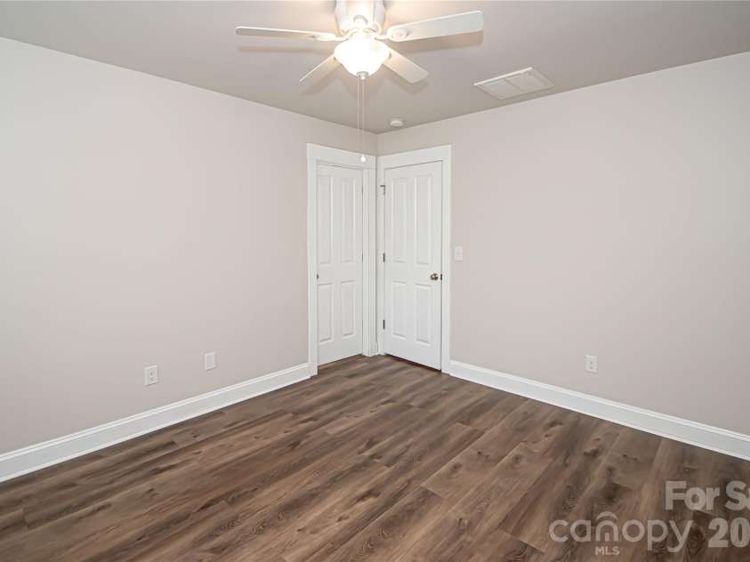 1614 Luther Street, Charlotte, NC 28204.  MLS# CAR4434621, YatesRealty ID 57337. 