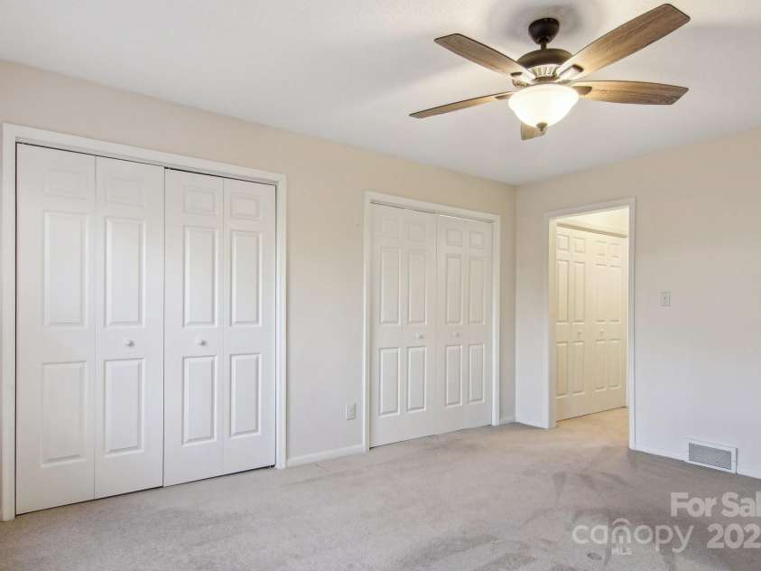 28 Pencross Circle, Etowah, NC 28729.  MLS# CAR4213167, YatesRealty ID 5734. 