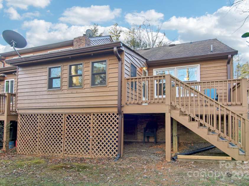 28 Pencross Circle, Etowah, NC 28729.  MLS# CAR4213167, YatesRealty ID 5734. 